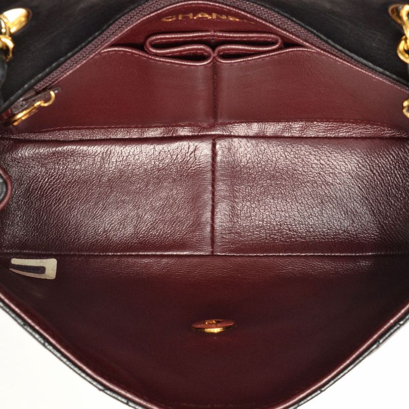 Chanel Matelasse Shoulder Bag Lambskin A01163 Black Gold Hardware 1st Unit