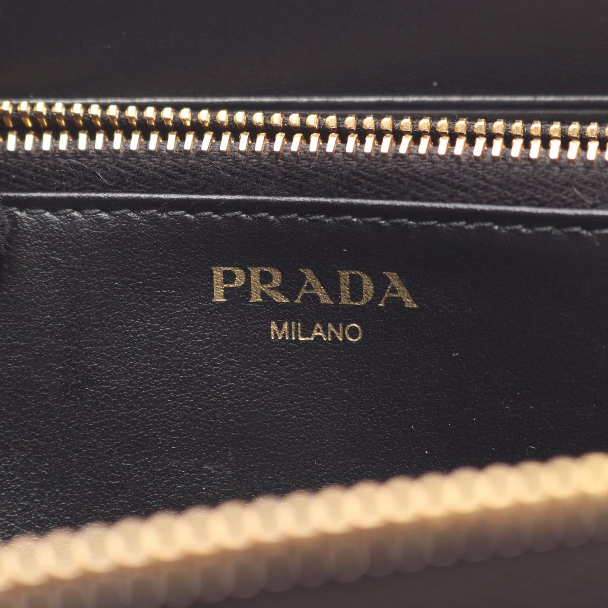 Prada Round Long Wallet Vittello Move TR Black Leather Triangle Logo — view 4