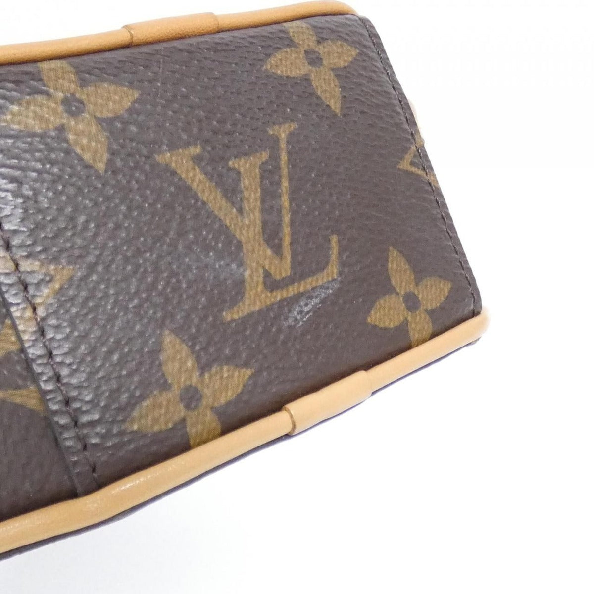 Louis Vuitton Monogram Mini Boite Shoulder Bag — view 3