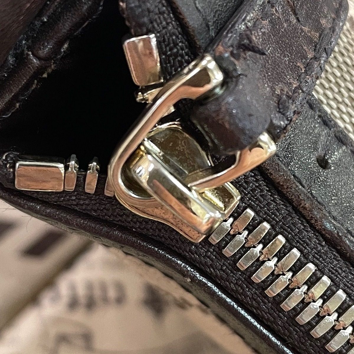 Gucci Interlocking Logo Sherry Line Shoulder Bag GG Canvas — view 15