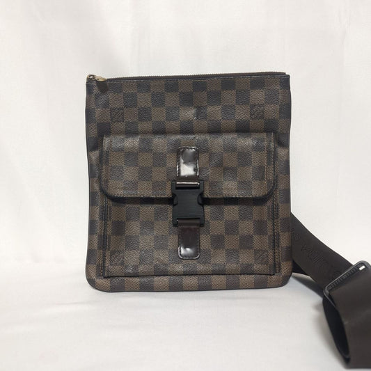 Louis Vuitton Pochette Melville Damier Shoulder Bag
