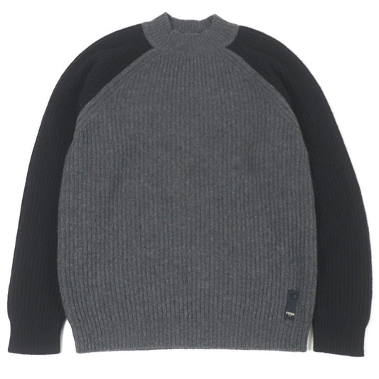 Fendi 2021 Fzy496 100% Cashmere Long Sleeve Knit Sweater With Logo Plate Grey