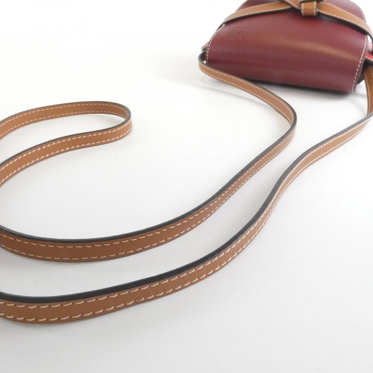 Loewe Gate Mini 321 54 Shoulder Bag Bordeaux — view 5