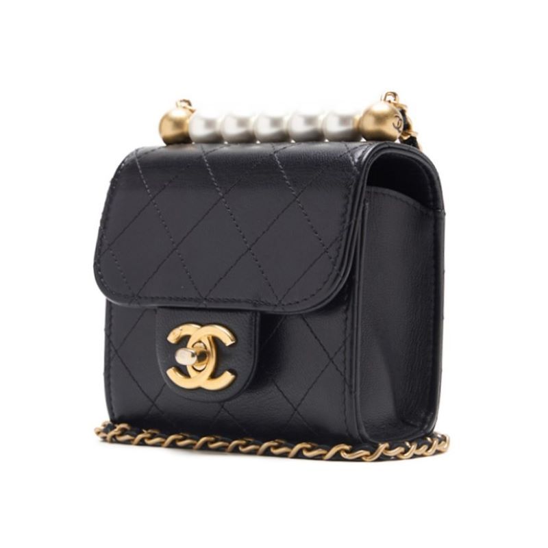 Chanel Mini Matelasse Pearl Chain Shoulder Lambskin Black With Gold Hardware