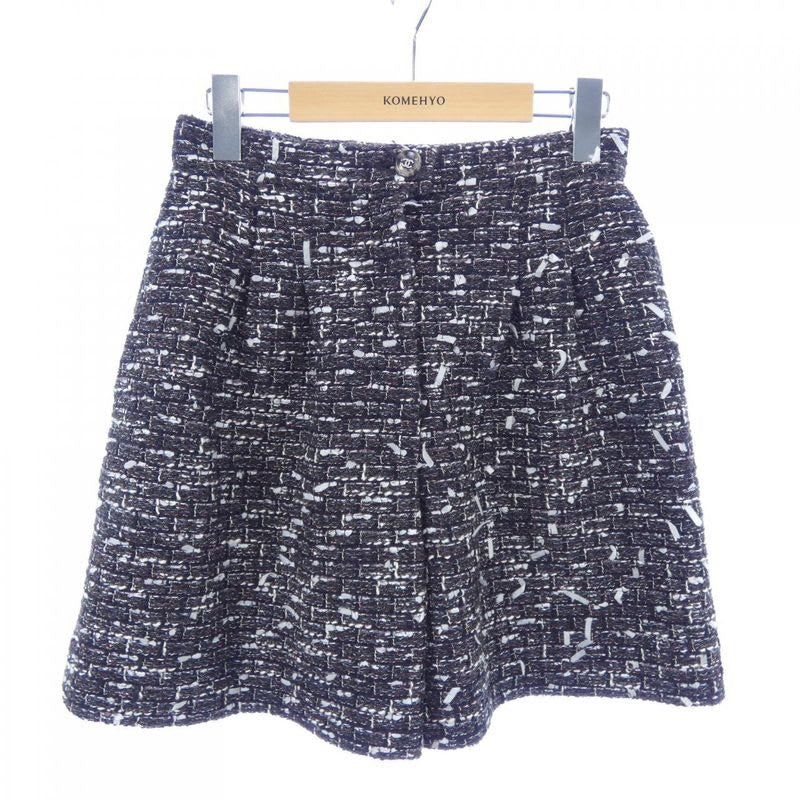 Chanel Look37 Shorts