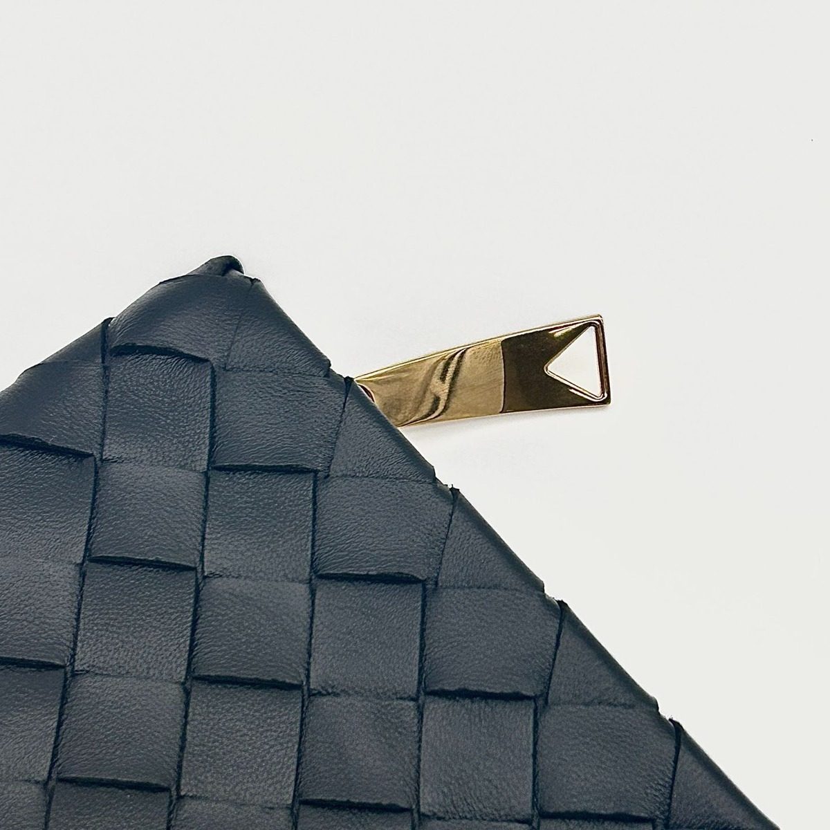 Bottega Veneta High Clutch — view 9