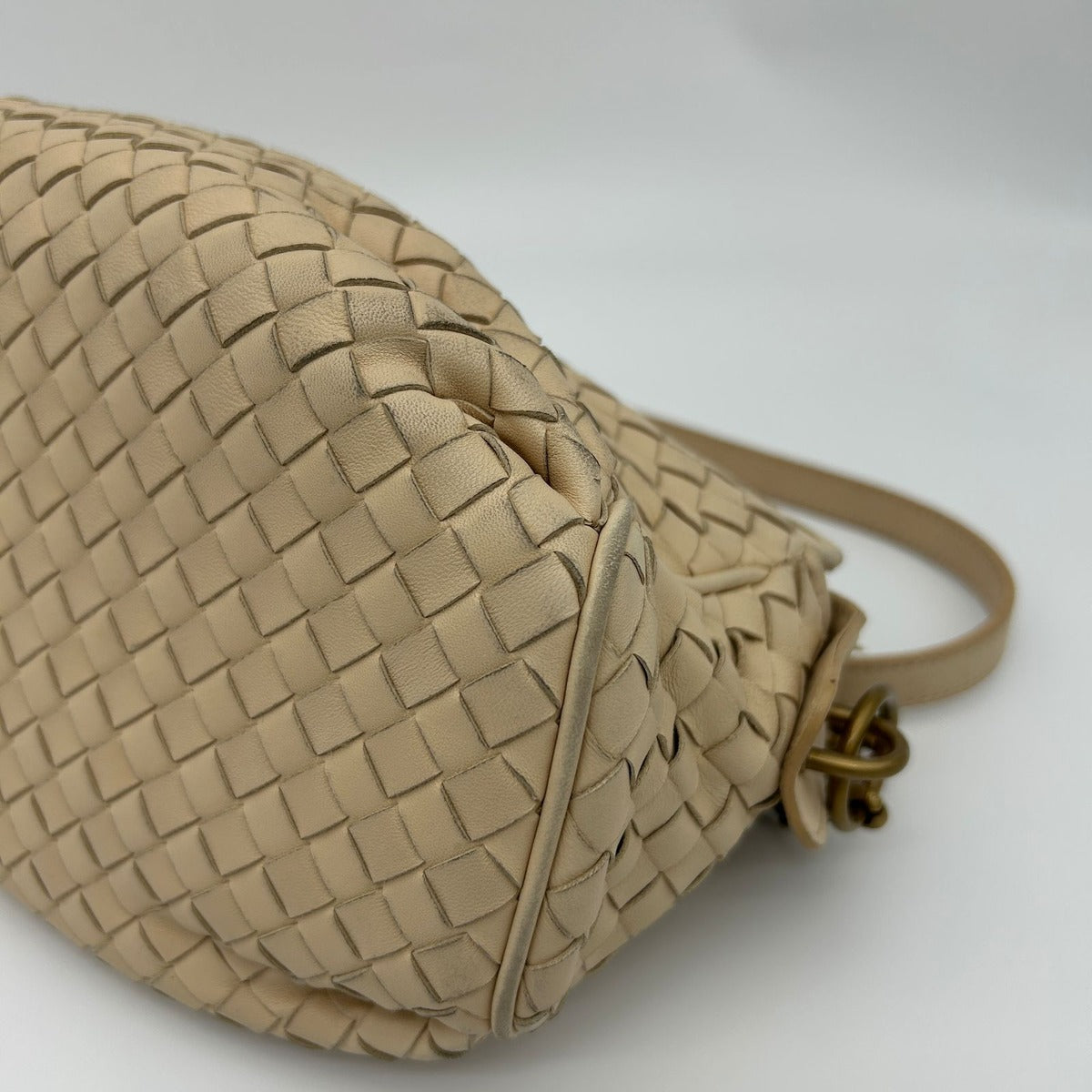 Bottega Veneta Intrecciato Chain Shoulder Bag Beige Leather — view 6