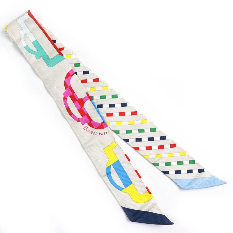 Hermes Bovclerie Moderne Modern Buckle 100% Silk Cles / Blue/ Rouge Scarf With