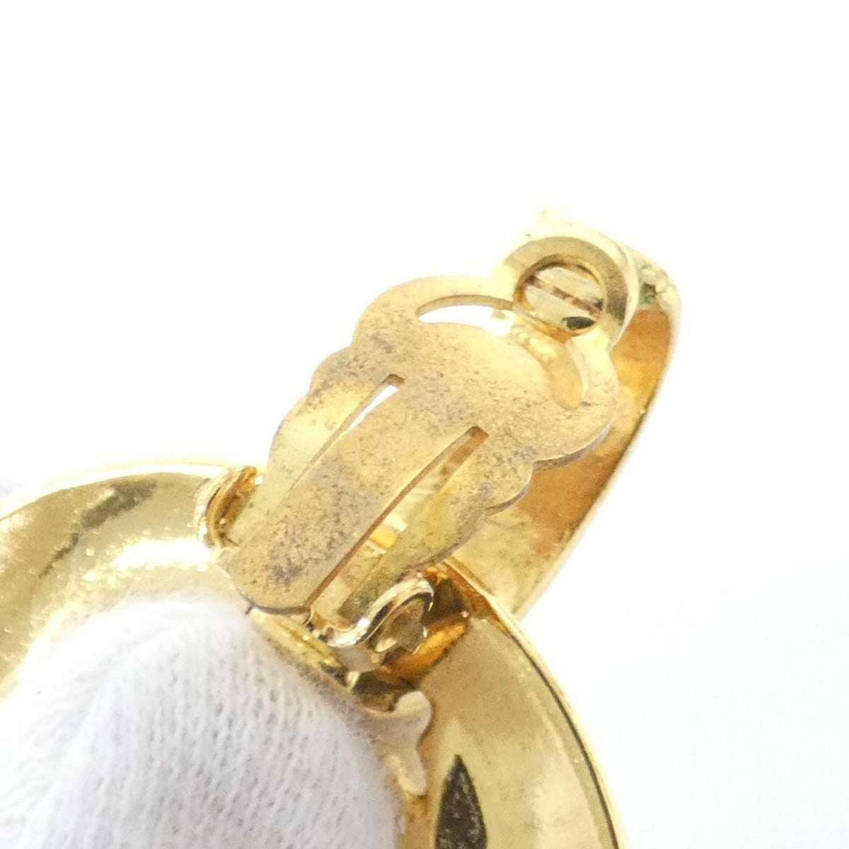 Chanel Vintage Earrings Gold — view 8