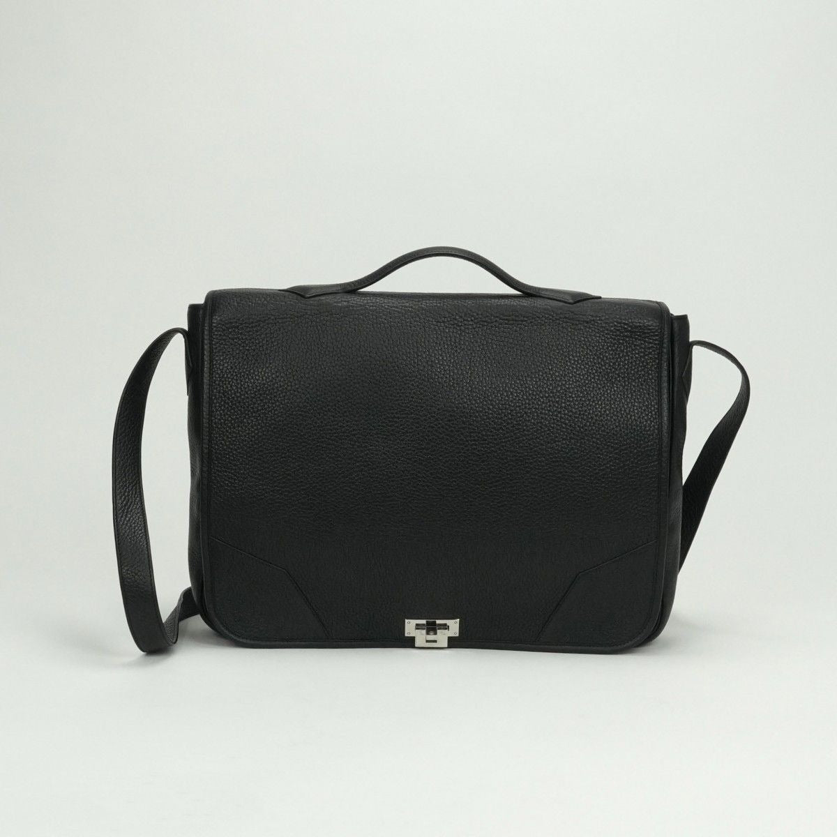 Hermes Victoria Messenger Bag Tote Taurillon Clemence Noir Black