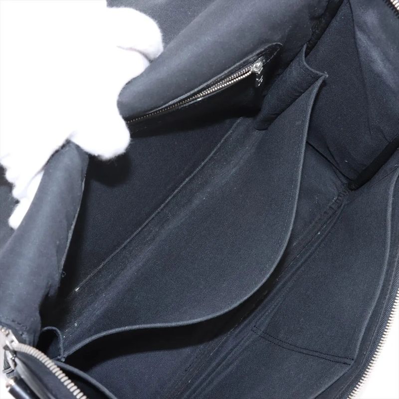 Louis Vuitton Taiga Taimere M30862 Leather Shoulder Bag Crossbody Messenger