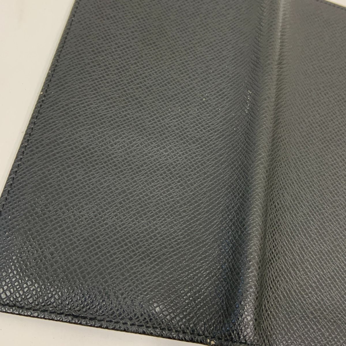 Louis Vuitton Taiga Porto Cult Credit Bifold Long Wallet Wallet M31002 Black