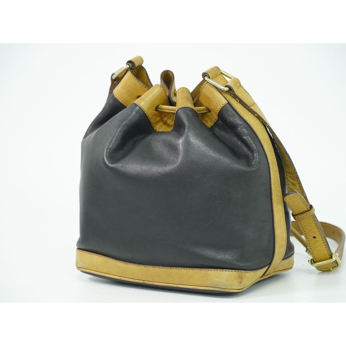 Celine Drawstring Shoulder Bag Leather Black — view 2