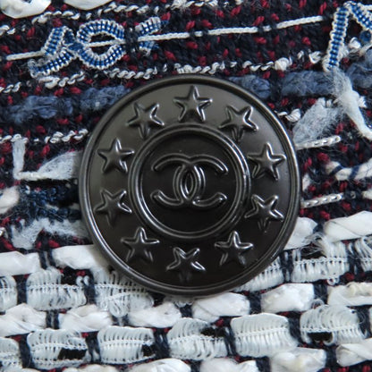 CHANEL P45580v33648 Cotton Lined 100% Silk Tweed Collarless Jacket With Coco