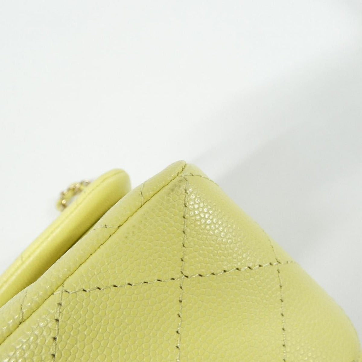 Chanel Shoulder Bag Caviar Grained — view 4