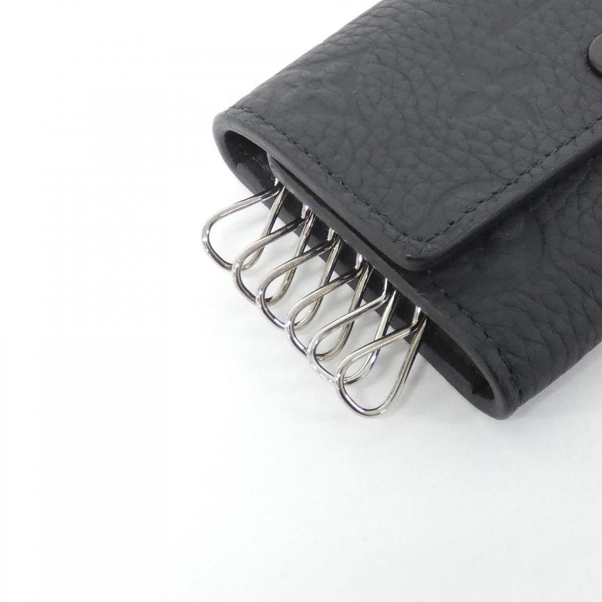 Louis Vuitton Taurillon Monogram Multicles Key Case Holder — view 2