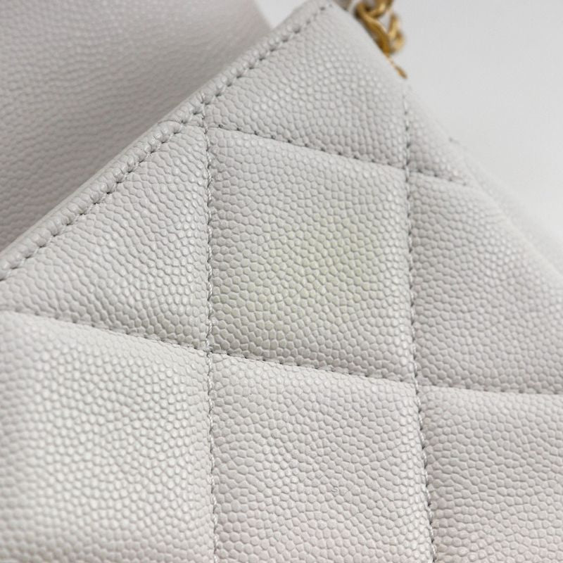 Chanel Matelasse Flap Shoulder Chain Shoulder A35200 Caviar Skin White/gold