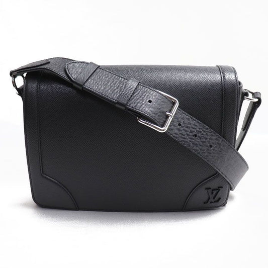 Louis Vuitton New Flap Messenger Shoulder Bag Taiga Black M30807 IC Men's