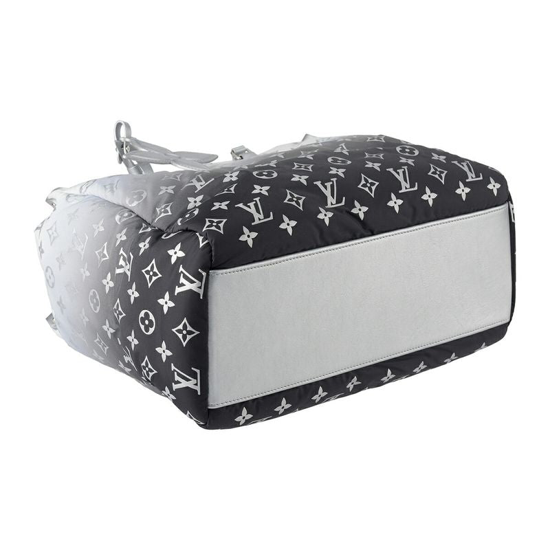 Louis Vuitton Tote Bag On The Go MM Frost/silver