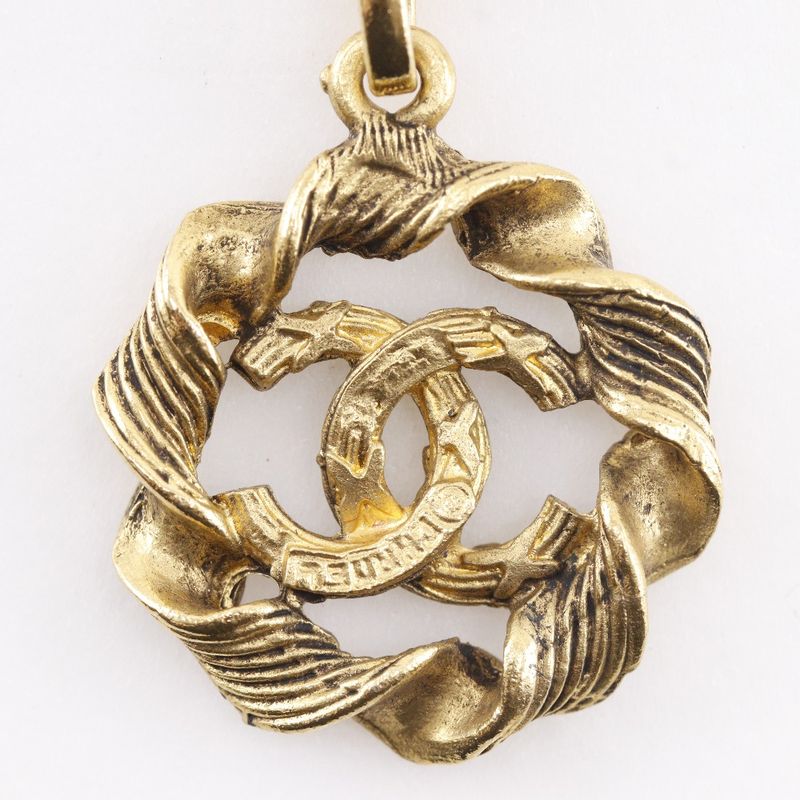 Chanel Coco Mark Vintage Gold Plated Ladies 7.5g Necklace
