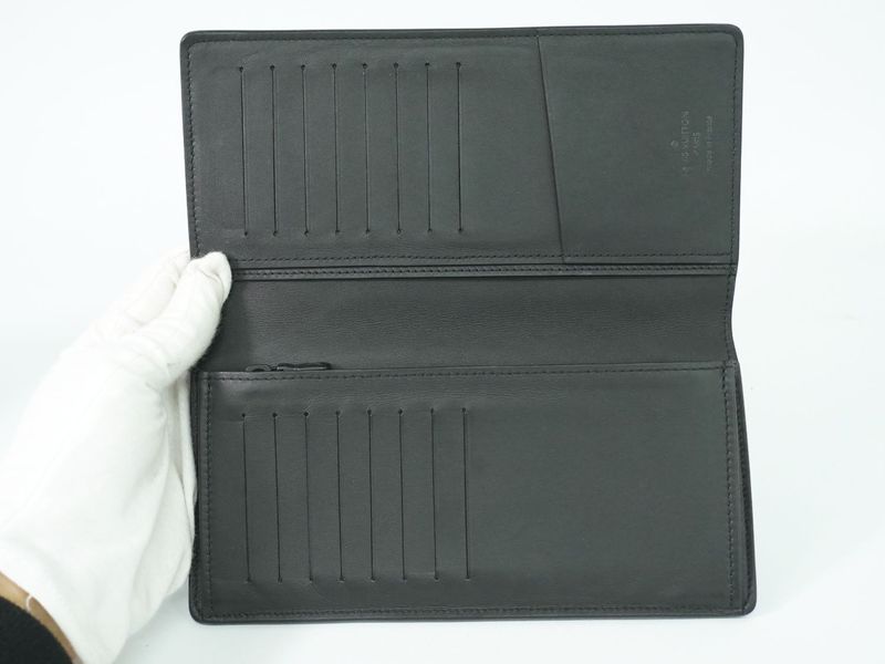 Authentic Louis Vuitton LV Portefeuille Brazza Monogram Shadow Noir Black