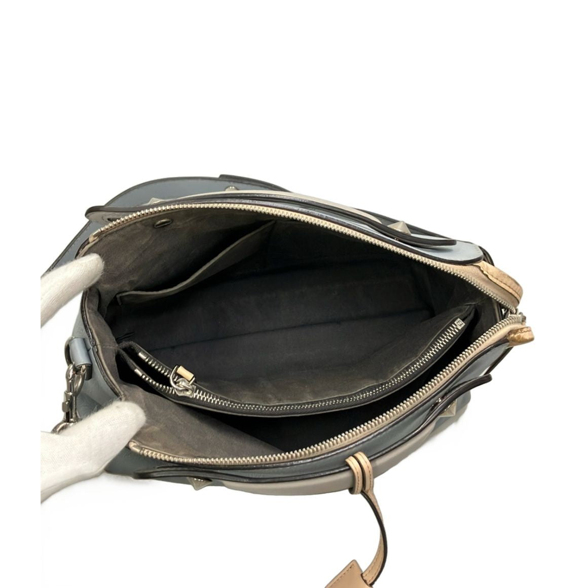 Fendi 2-Way Shoulder Bag Crossbody Leather Visible — view 5