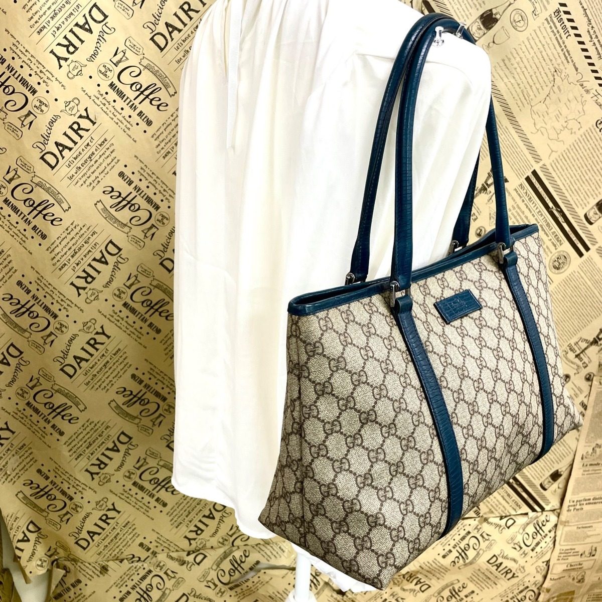 Gucci GG Pattern Supreme Tote A4 Beige Blue — view 2