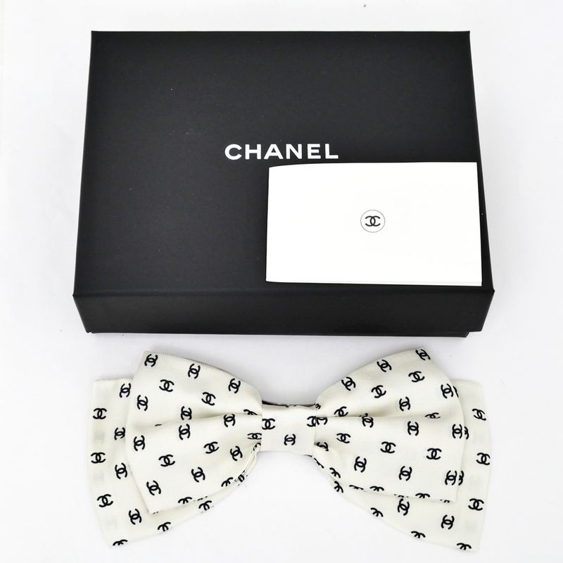 Chanel Valletta Aaa821 Ribbon White Logo COCO Silver-hardware Hair