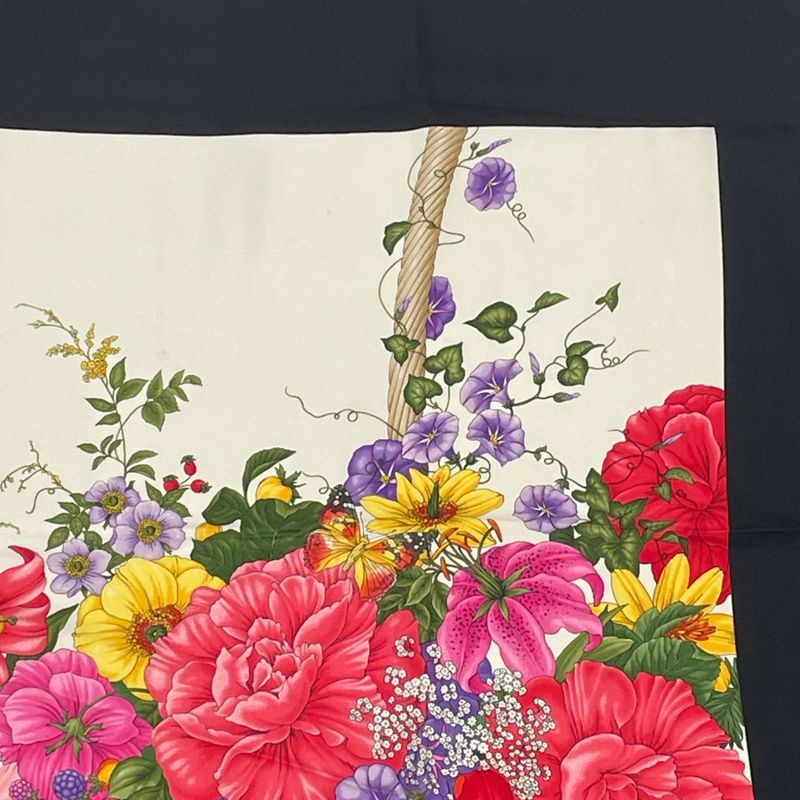 Gucci Scarf Silk Floral Pattern Multicolor