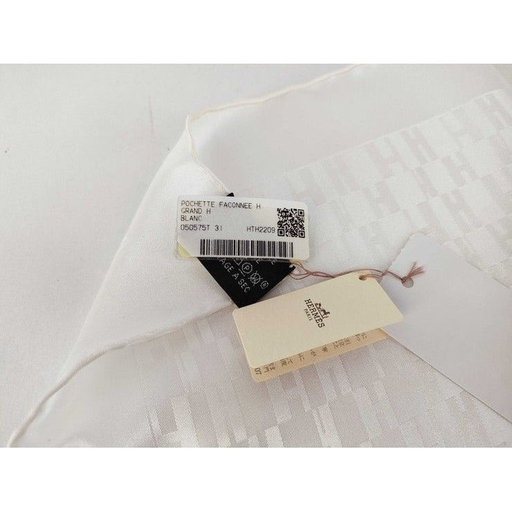 Hermes Handkerchief Pochette Faconnee Grand Blanc Silk Pocket Chief Scarf — view 8
