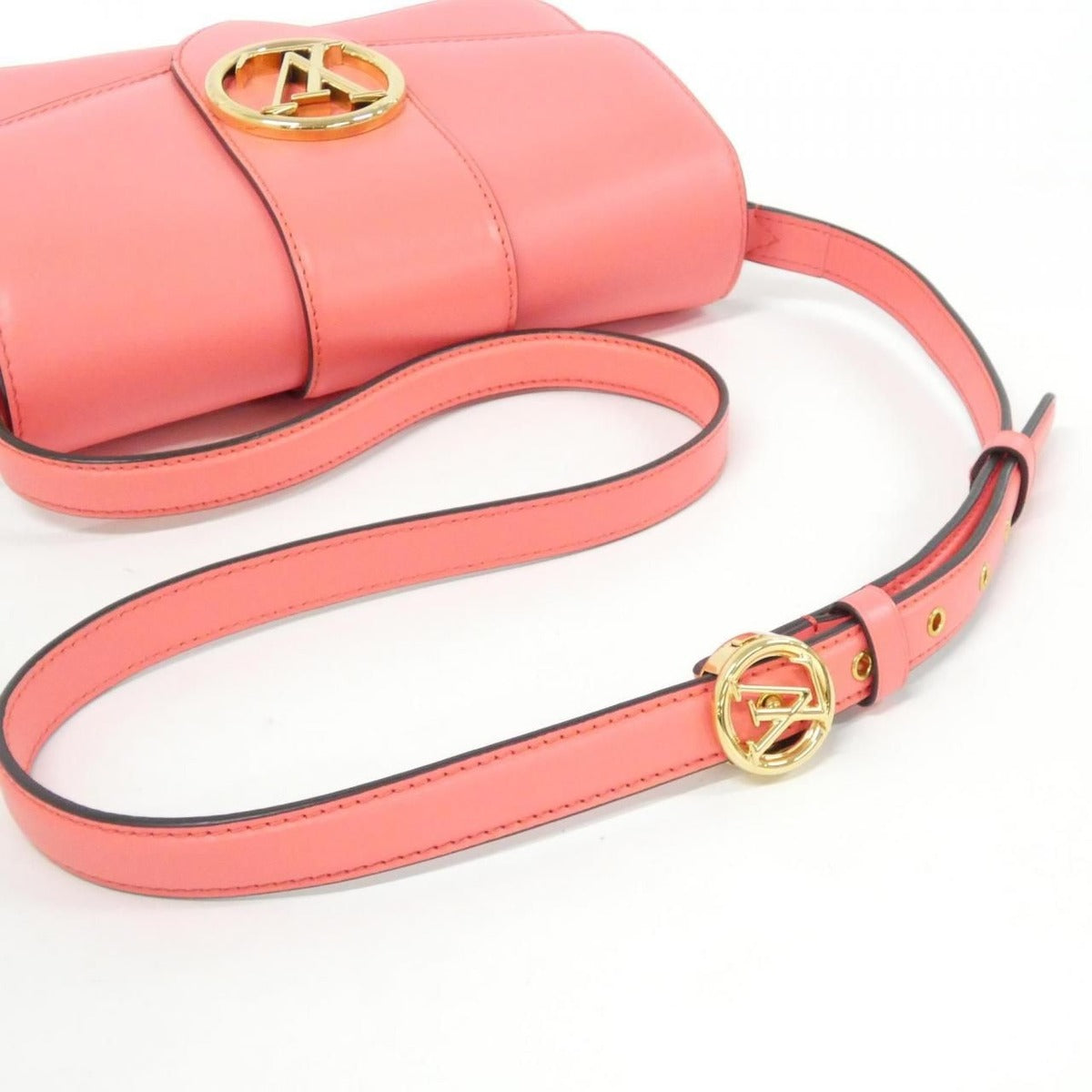 Louis Vuitton LV Pont Neuf Shoulder Bag — view 6