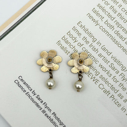 Chanel Gold Earring Earrings — view 2