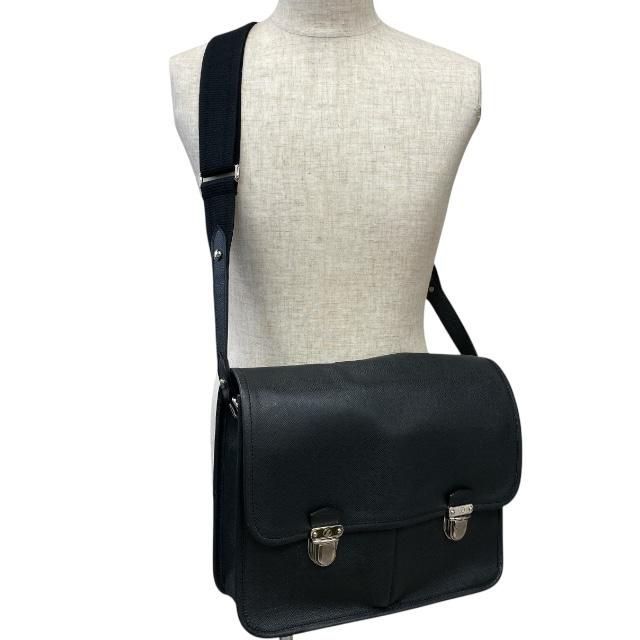 Louis Vuitton M32472 Taiga Alexei Shoulder Bag Crossbody Bag Leather Black