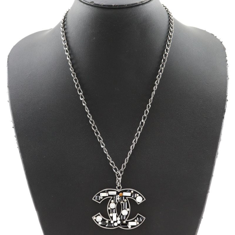 Chanel Coco Mark Metal And Rhinestone Silver/black 03A Ladies 34.1g Necklace
