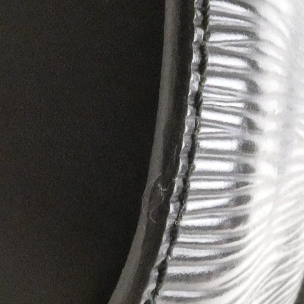 Louis Vuitton Epi Soufflot Bag — view 4