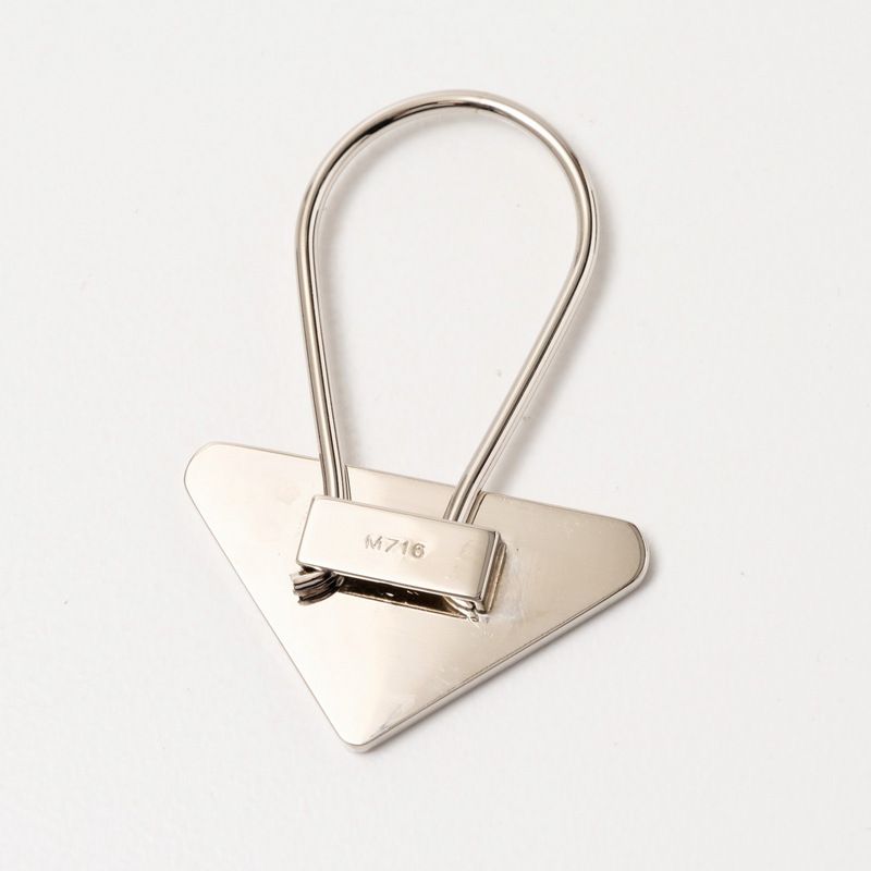 Prada Key Holder Triangle Plate Triangle Logo Charm Key Ring 20240807 Ra0730