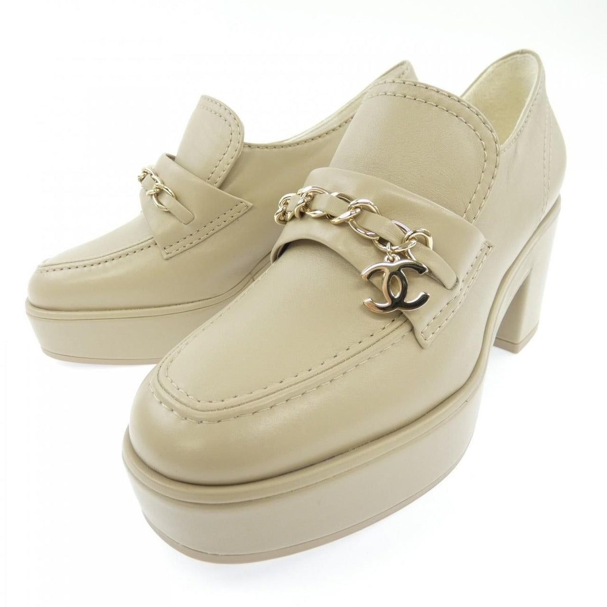 Chanel Loafers Shoes Lambskin Beige — view 3