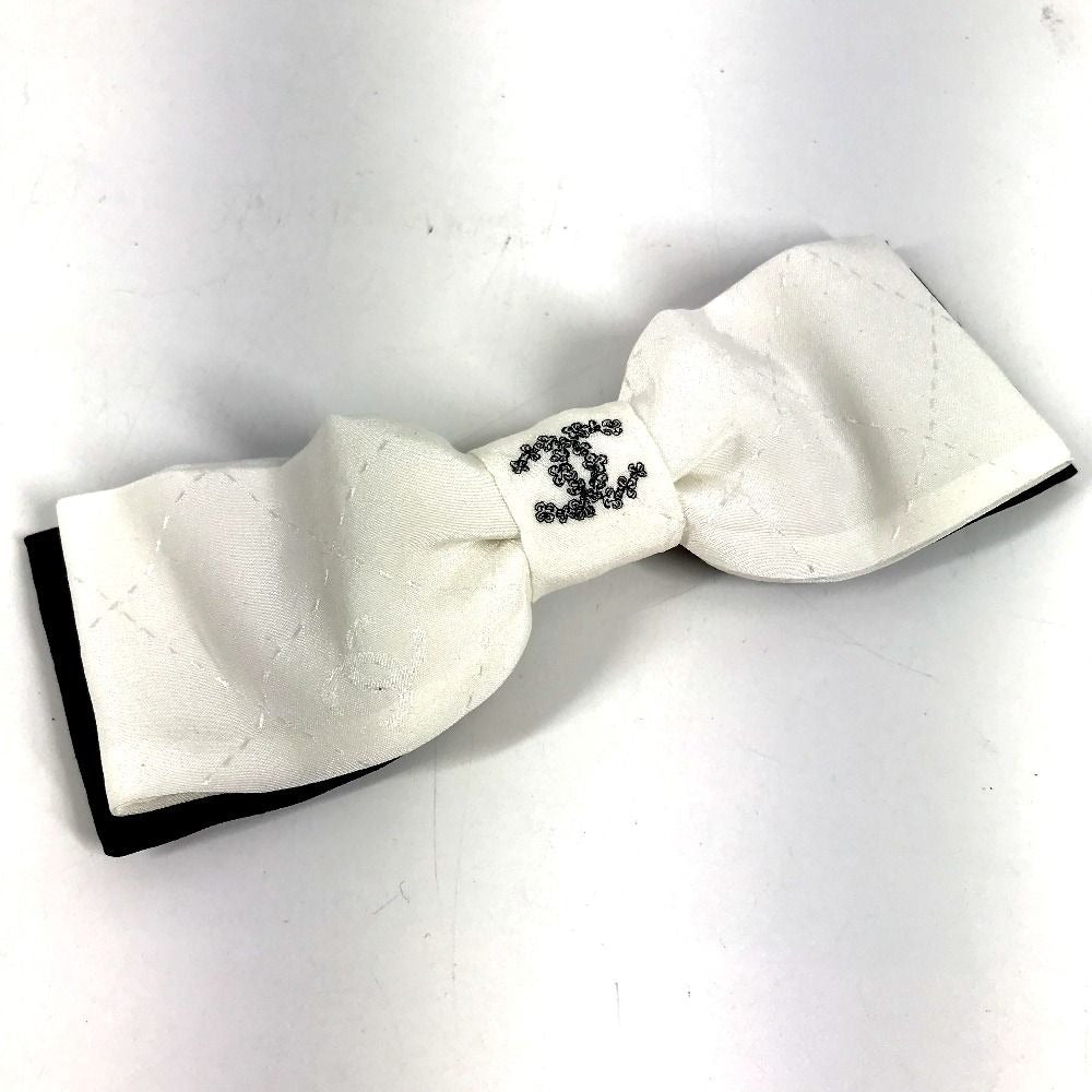 Chanel Barrette CC Logo Ribbon Silk White Hair Accessory Clip