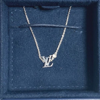 Louis Vuitton Q93653 White Togo Old And Diamond Pendentif Idylle Blossom LV