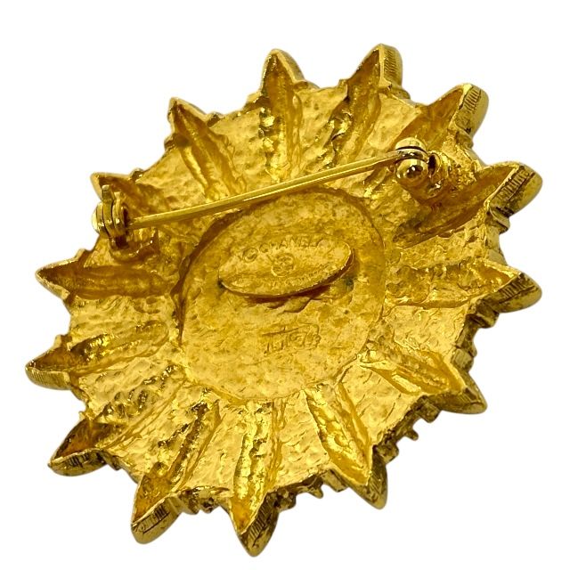Chanel Emblem Brooch Vintage 1174 GP Gold Chanel