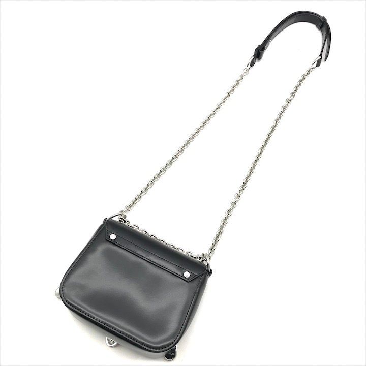 Versace Versus Super Safety Chain Shoulder Bag Black Leather