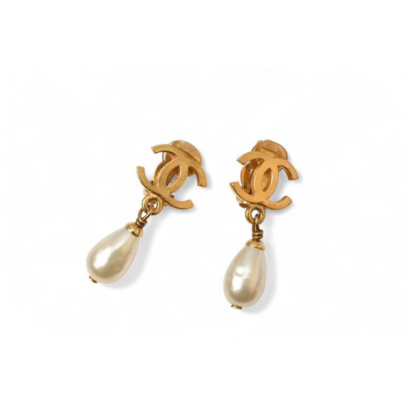 Chanel Earrings Vintage Coco CC Pearl Motif Gold 95 — view 2