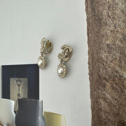 Chanel CC Logo Line Stone Pearl Earrings Gold — view 4