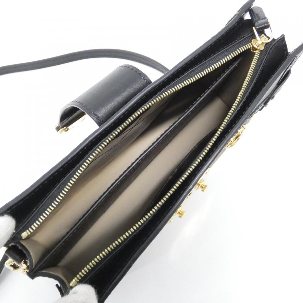 Louis Vuitton Monogram Reverse Trunk Clutch Shoulder Bag — view 9