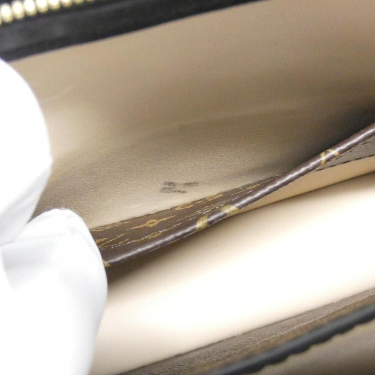 Louis Vuitton Monogram Reverse Trunk Clutch Shoulder Bag — view 10