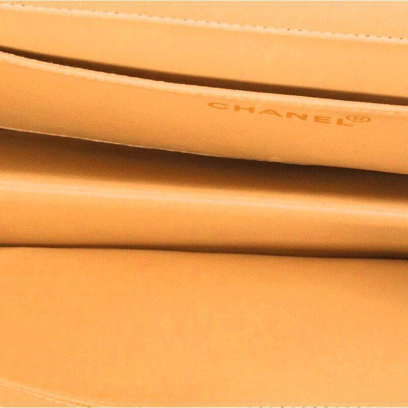 Chanel Matelasse 25 Lambskin Chain Shoulder Bag Women 25