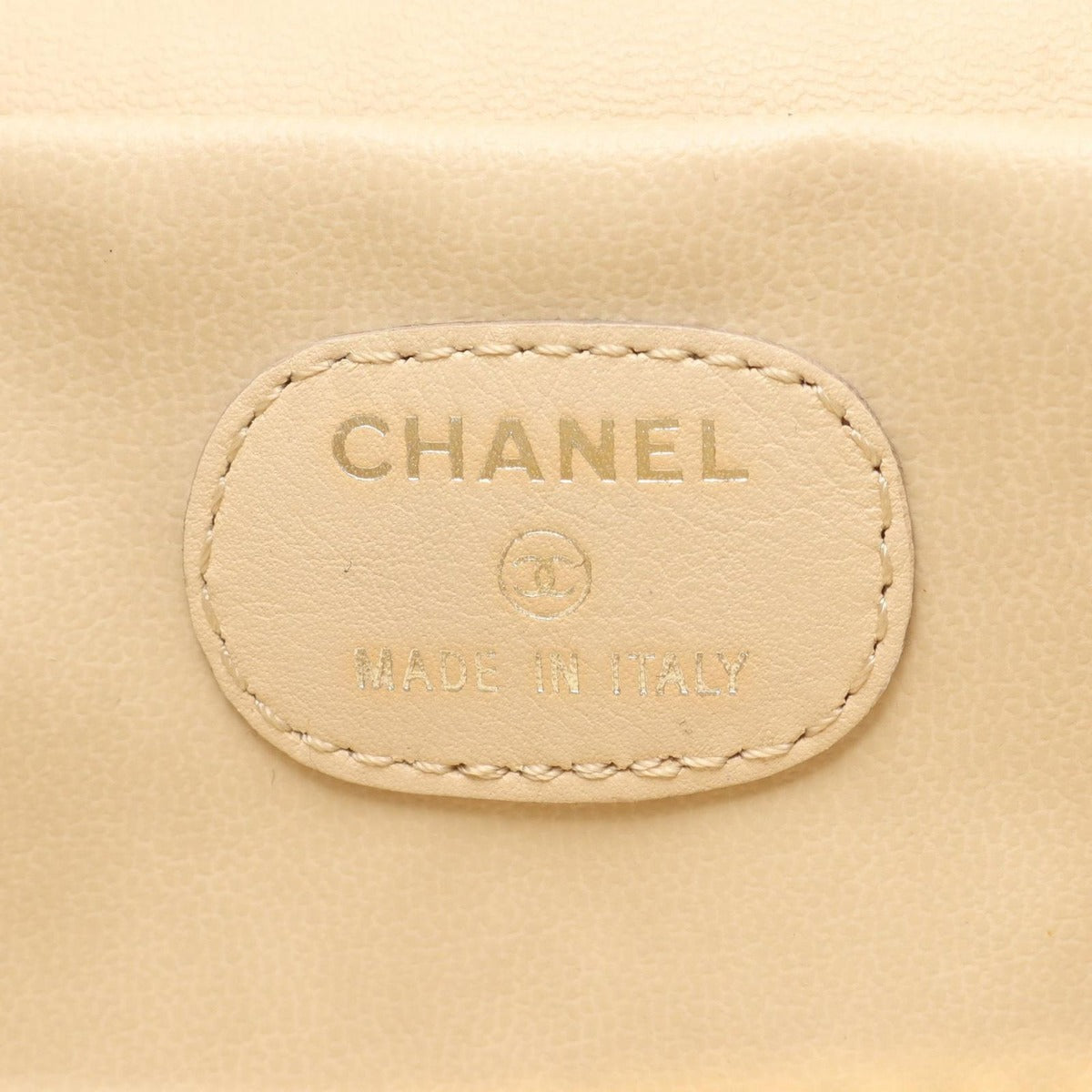 Chanel Handbag CC Logo Yellow Leather Side — view 4
