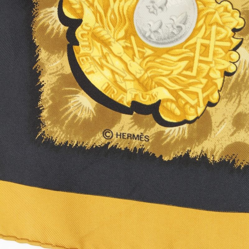 Hermes Carré 90 Casques Et Plumets Faceless Helmet Silk Scarf Horse Gold Black