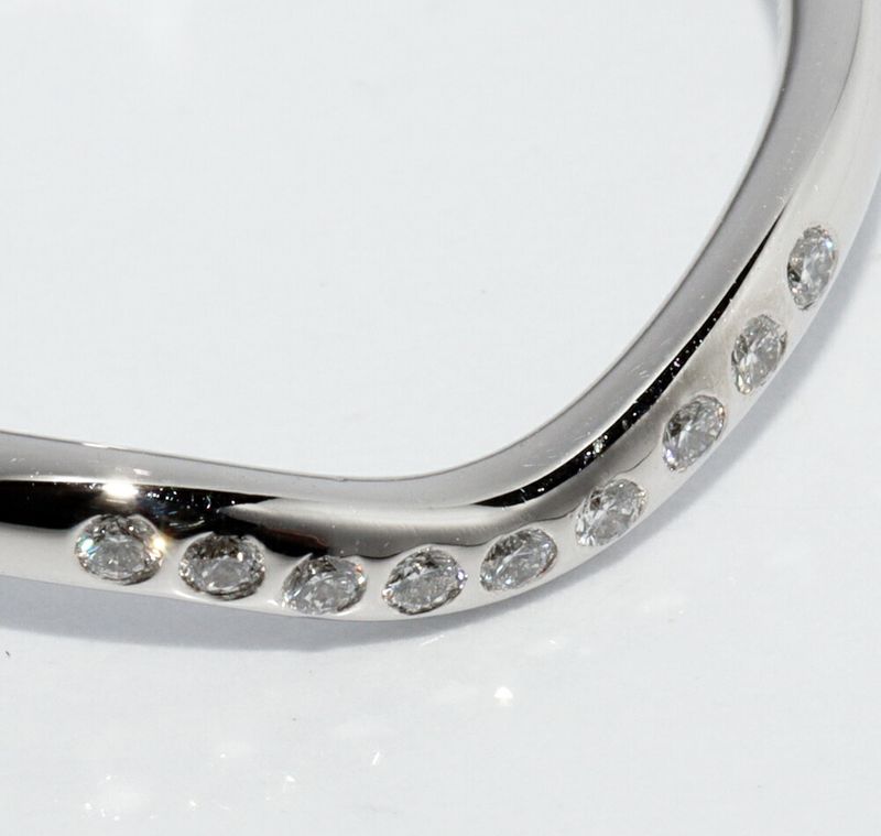 Tiffany & Co Pt950 Ring With 9 Diamonds (006ct) Curved Band Ring Width 2mm