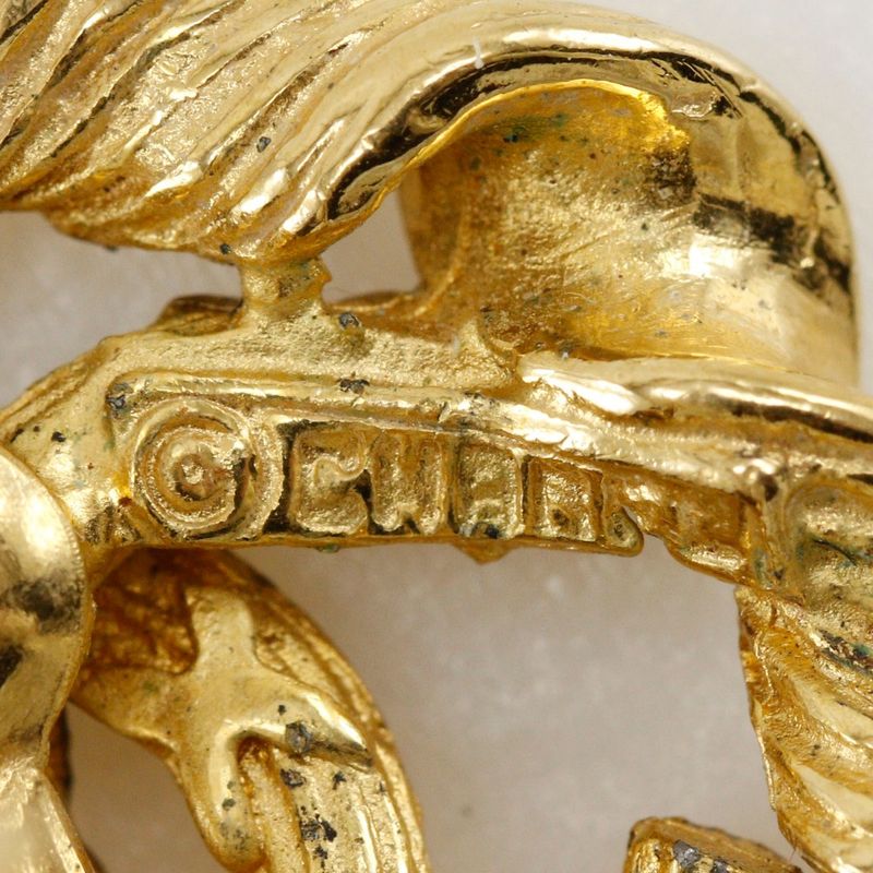 Chanel Round Coco Mark Vintage Gold Plated 2239 Ladies 9.7g Earring